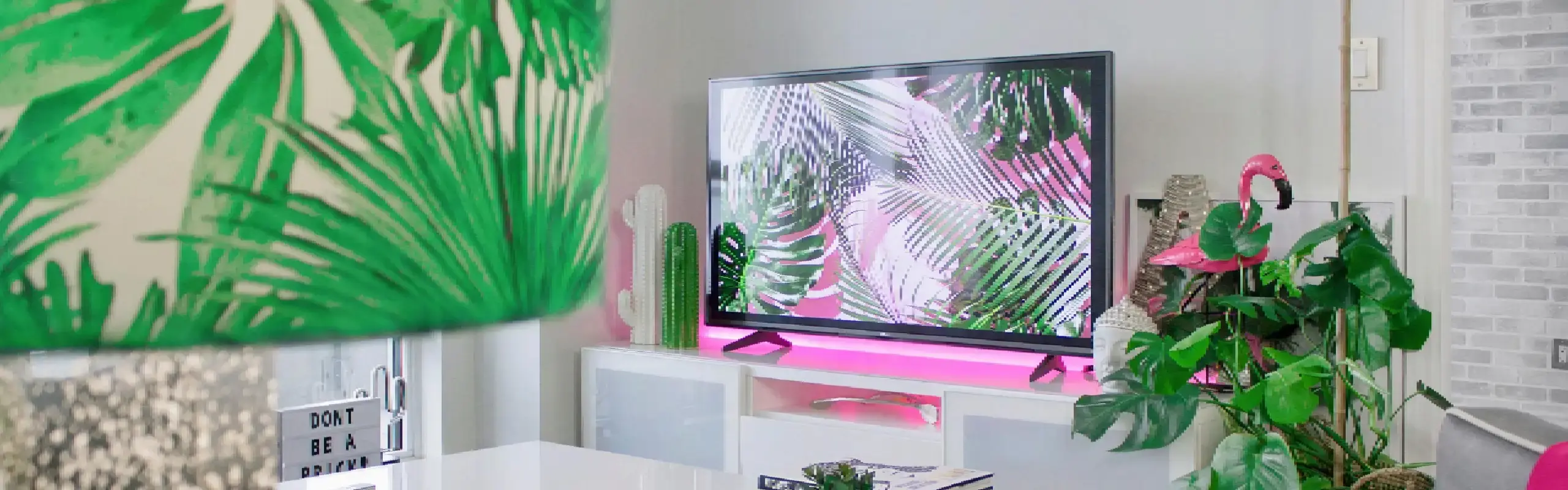 10 Rekomendasi Smart TV Kualitas Mantap